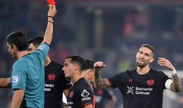 欧冠：3-0！德甲劲旅完胜比利亚雷亚尔，终结2轮不胜，保留晋级希望