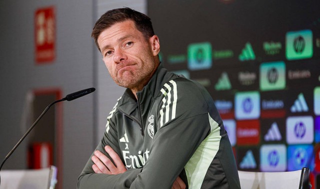 “银河战舰”不讲人情世故，阿隆索232天皇马生涯黯然落幕