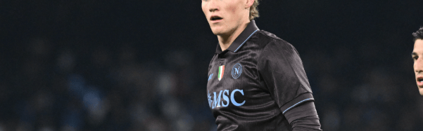 白菜价卖主力：那不勒斯续约MVP级大腿，曼联真是遗憾无比的